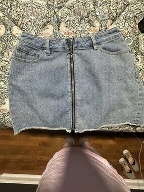 PacSun Women’s 28 Zip Front Denim Mini Skirt Raw Hem Light Wash Y2K Vintage